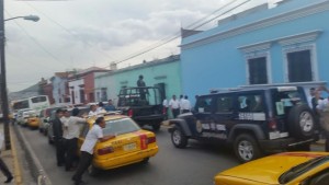 taxistas y gendarmes