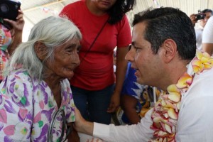 murat con viejecita