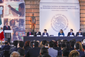 Gabino Gobernador - Estrategia Nacional de Formación Continua 02