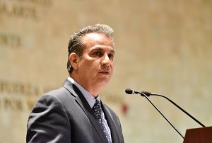 gerardo henestroza