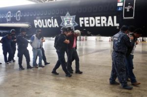 detenidos maestros de la s-22