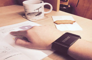 brazalete para sangre