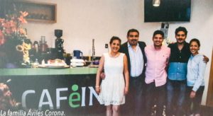 la familia aviles corona