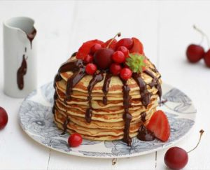 tortitas-de-leche-condensada-y-salsa-de-chocolate