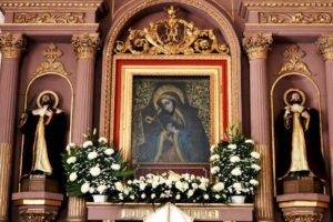 virgen retablo