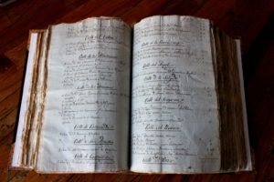 DOCUMENTOS HISTÓRICOS DEL ARCHIVO (4)