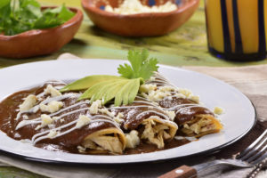 enfrijoladas con chilpotle