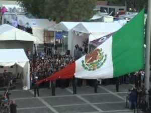 izamiento de bandera