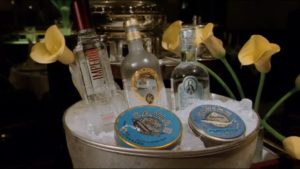 vodka-caviar-lata-cubo-de-hielo